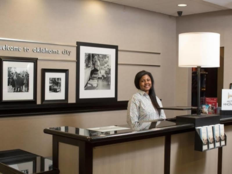 Hampton Inn & Suites Oklahoma City Airport Exterior photo